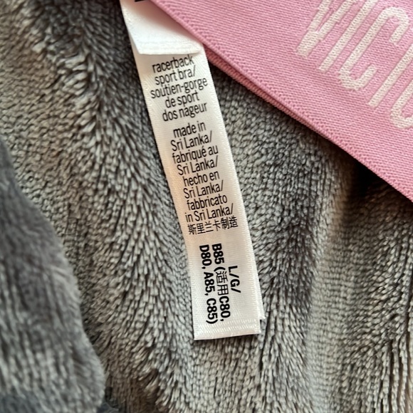 Victoria's Secret Sports Bra - Picture 5 of 5